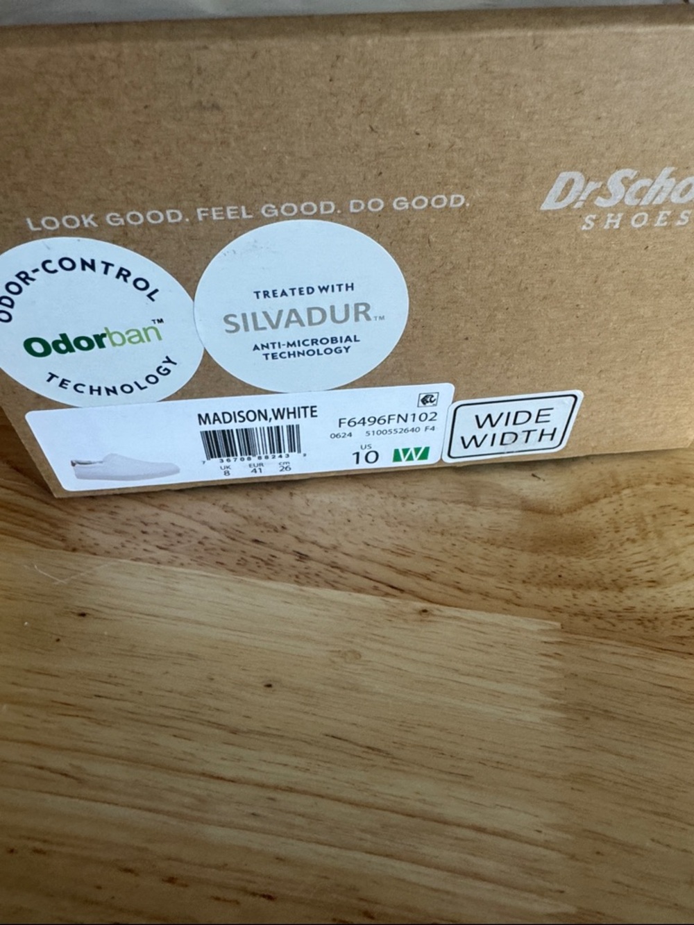 Dr. Scholl's White Madison Wide Width Sneakers - Odorban & SilverDur